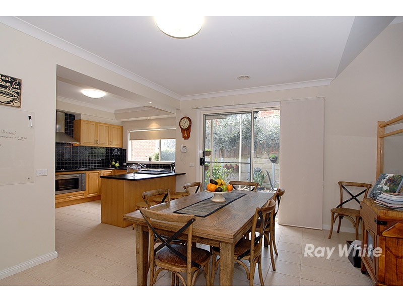 15 Tennyson Close, Berwick VIC 3806