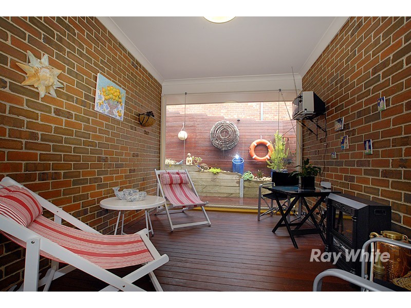 15 Tennyson Close, Berwick VIC 3806