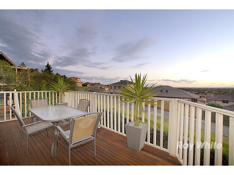 87 Montbrae Circuit, Narre Warren North VIC 3804