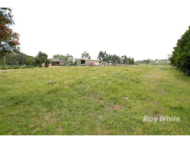 25 Jacques Road, Narre Warren North VIC 3804