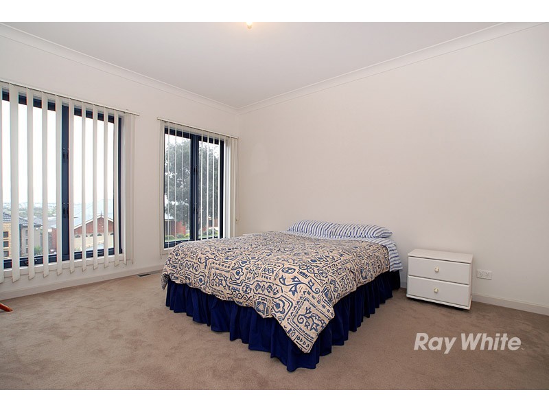14 Tennyson Close, Berwick VIC 3806