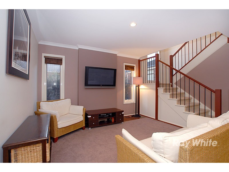 9 Angelique Street, Berwick VIC 3806