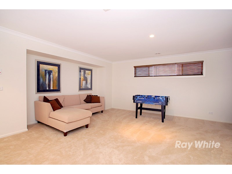 9 Angelique Street, Berwick VIC 3806