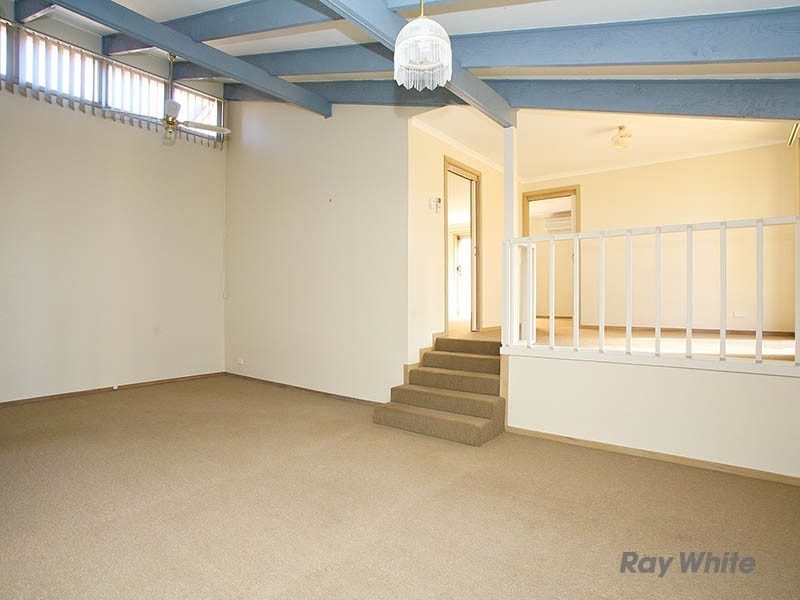 27 Telford Drive, Berwick VIC 3806