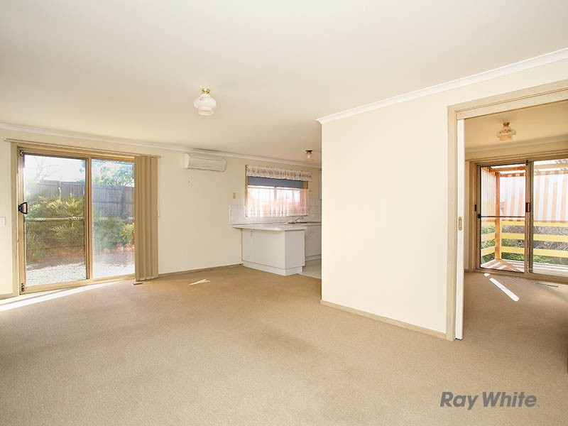 27 Telford Drive, Berwick VIC 3806