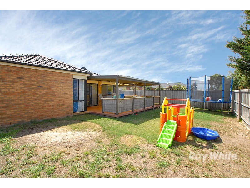 4 Hadley Circuit, Narre Warren South VIC 3805