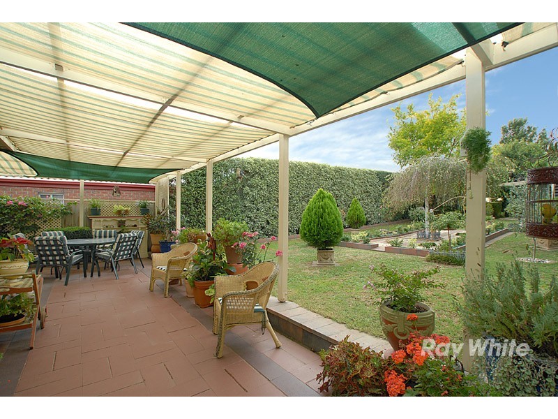 4 Illowra Court, Berwick VIC 3806