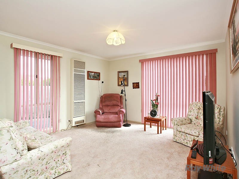 Unit 2/3 Louise Court, Hallam VIC 3803