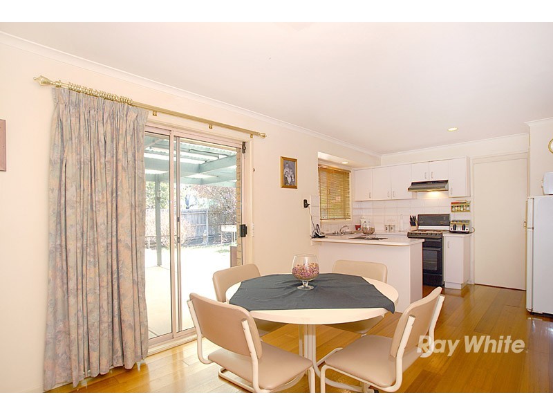 16 Pentland Drive, Narre Warren VIC 3805