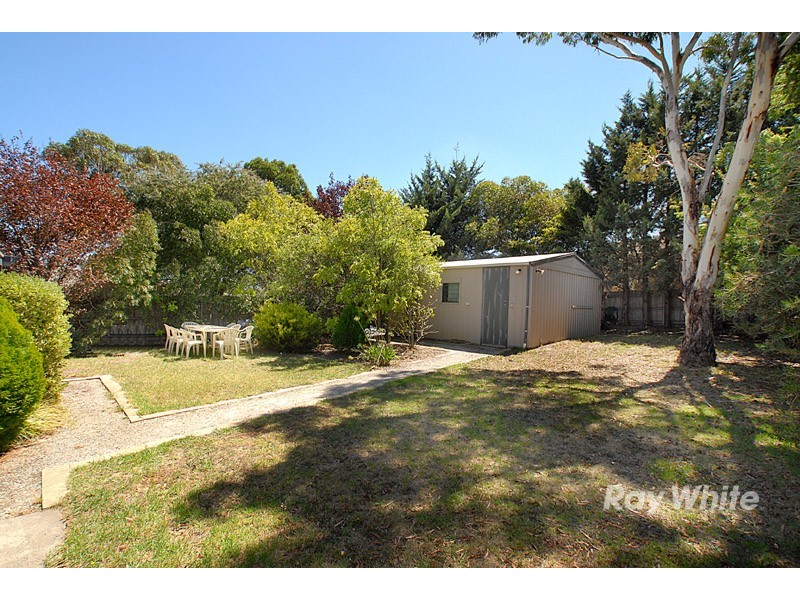 16 Pentland Drive, Narre Warren VIC 3805