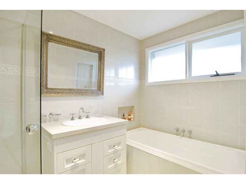 21 Jacques Road, Narre Warren North VIC 3804