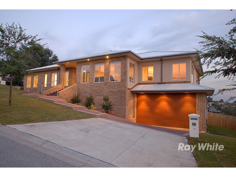 14 Yaldara Drive, Berwick VIC 3806