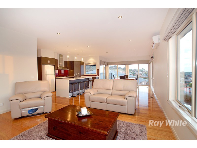 14 Yaldara Drive, Berwick VIC 3806