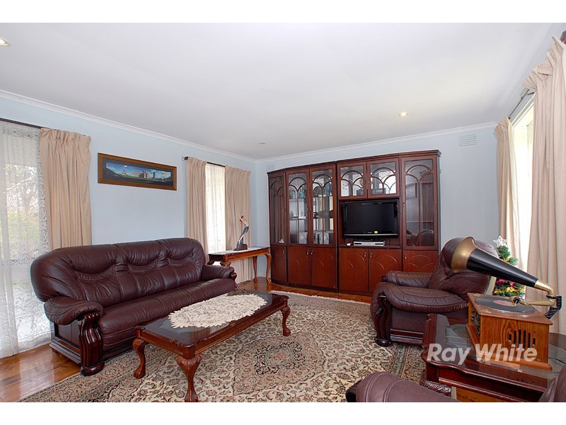 17 Carluke Court, Berwick VIC 3806