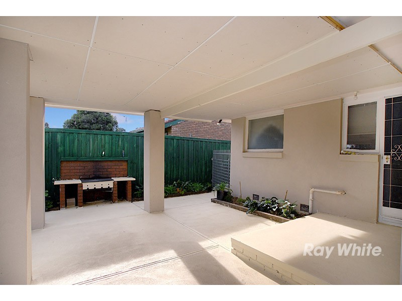 17 Carluke Court, Berwick VIC 3806