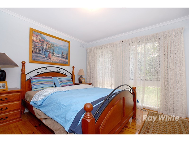 17 Carluke Court, Berwick VIC 3806