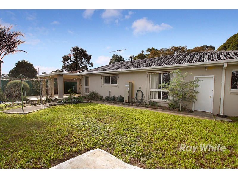 17 Carluke Court, Berwick VIC 3806