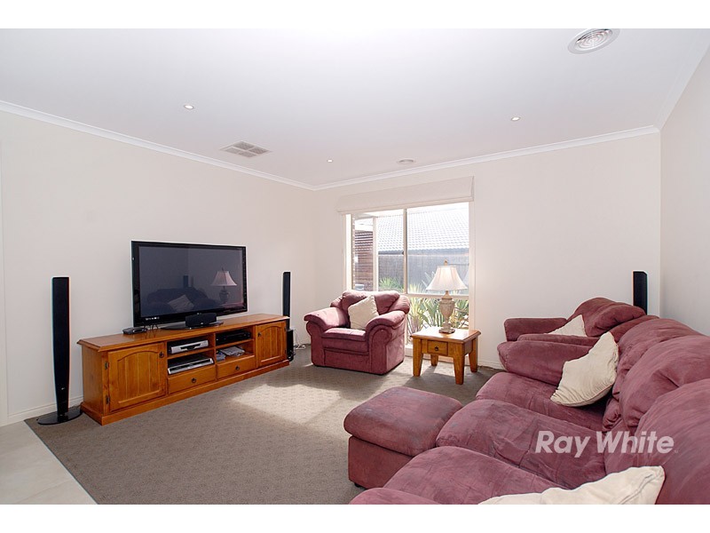 14 Daventry Court, Berwick VIC 3806