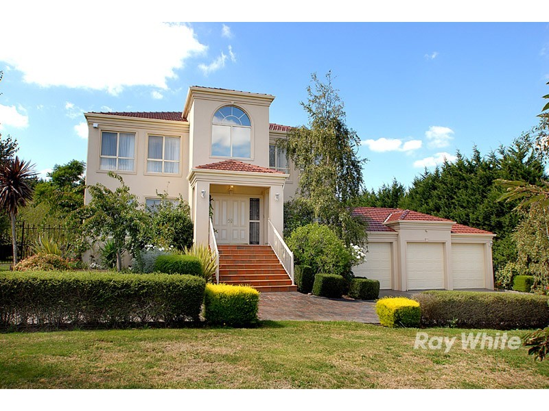 10-12 Cranston Close, Narre Warren North VIC 3804