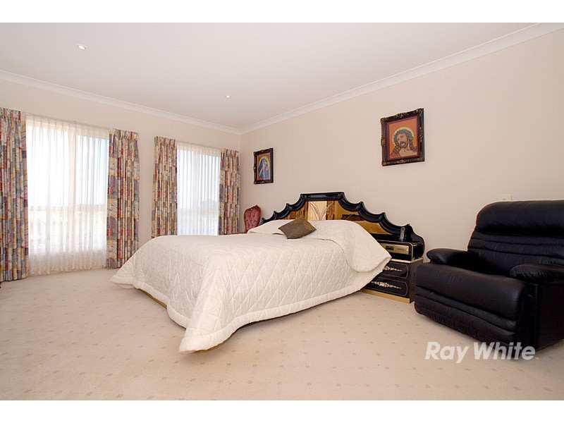10-12 Cranston Close, Narre Warren North VIC 3804