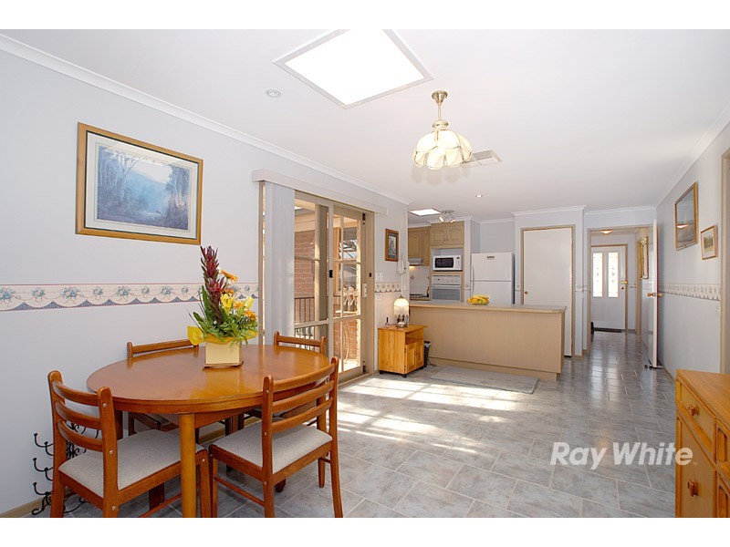 5 Ellaswood Close, Berwick VIC 3806