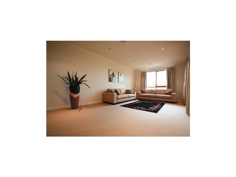 143 (Lot 205) Webster Way, Pakenham VIC 3810