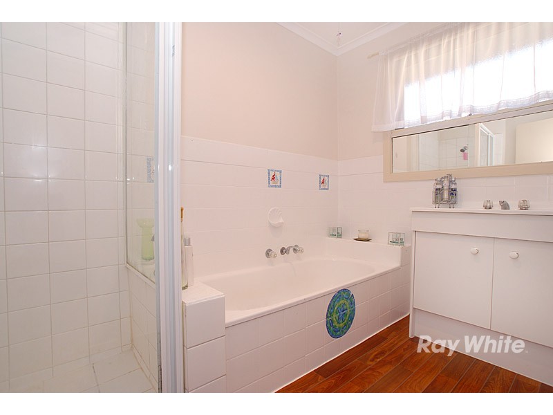 108 Sweeney Drive, Narre Warren VIC 3805