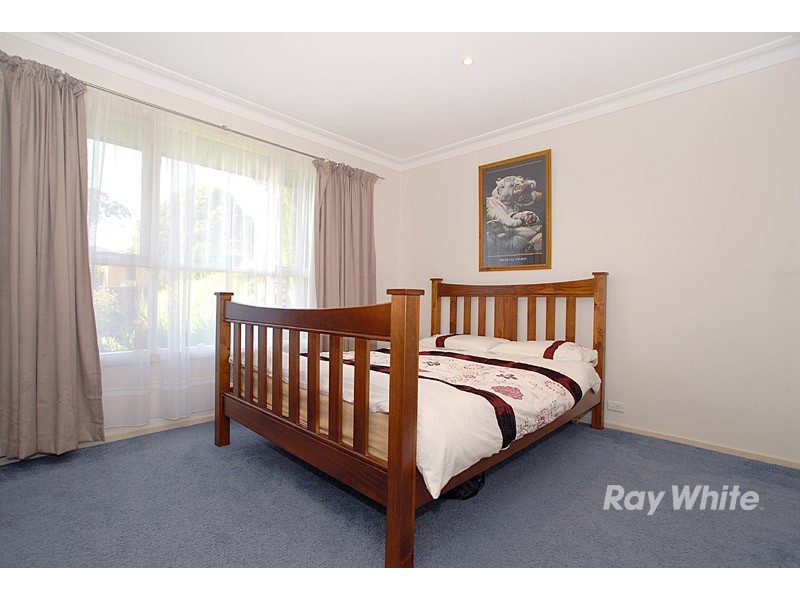 108 Sweeney Drive, Narre Warren VIC 3805