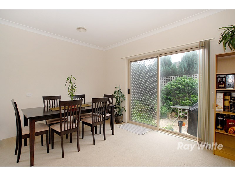 6/12 Grant Close, Berwick VIC 3806