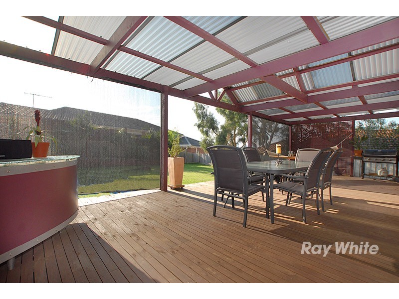 15 Edward Court, Berwick VIC 3806