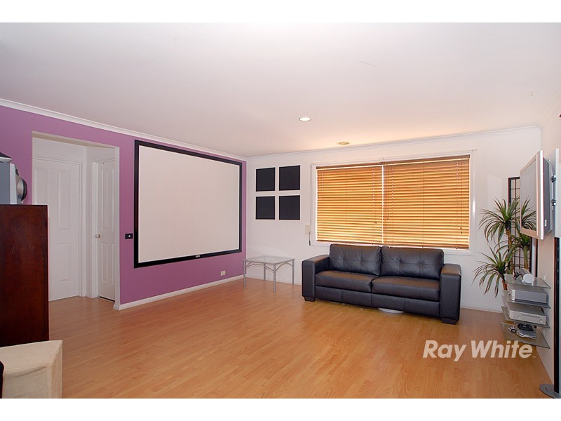 15 Edward Court, Berwick VIC 3806