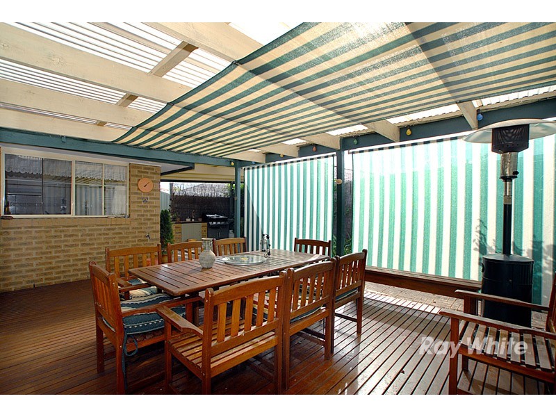 4 Playford Close, Berwick VIC 3806