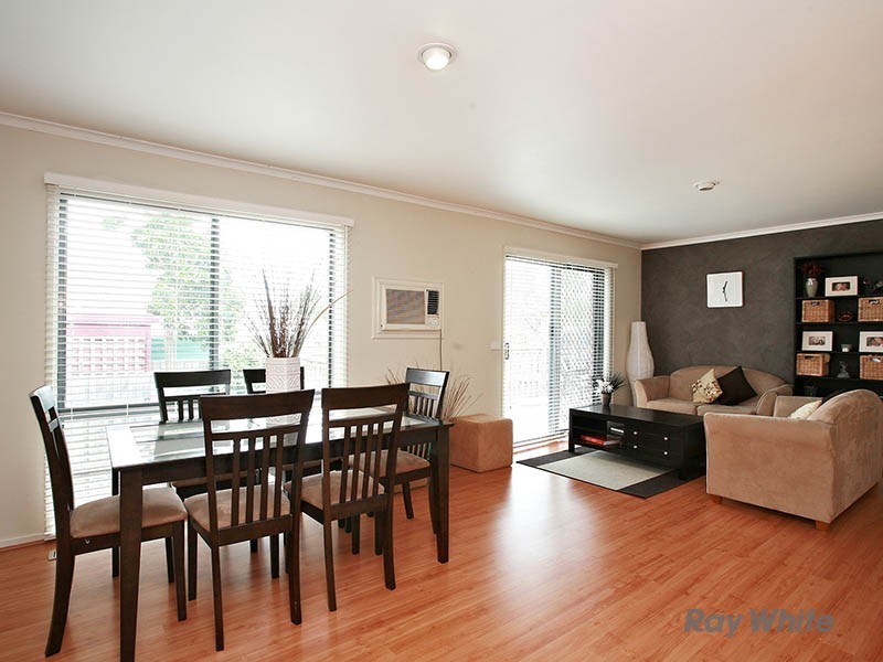 9 Sunset Place, Hampton Park VIC 3976