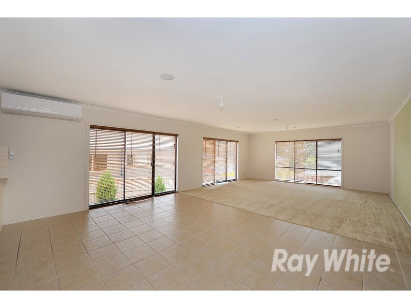 14 Southgate Drive, Berwick VIC 3806