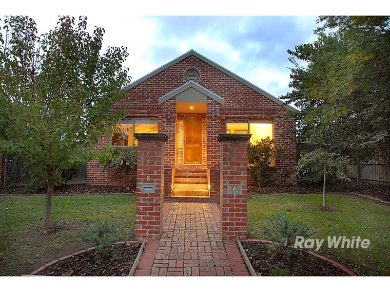 11 Bangalay Place, Berwick VIC 3806