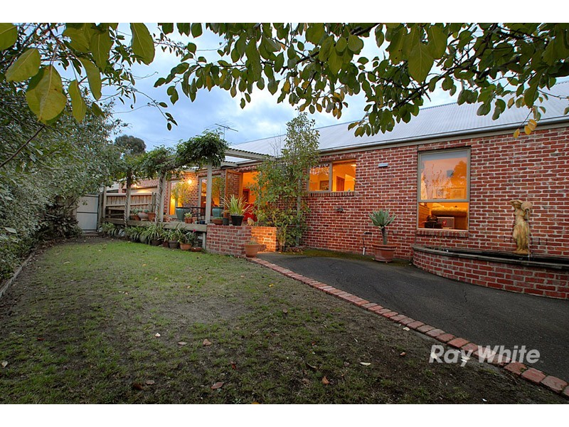 11 Bangalay Place, Berwick VIC 3806