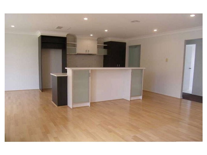 6 Cedarwood Crescent, Berwick VIC 3806