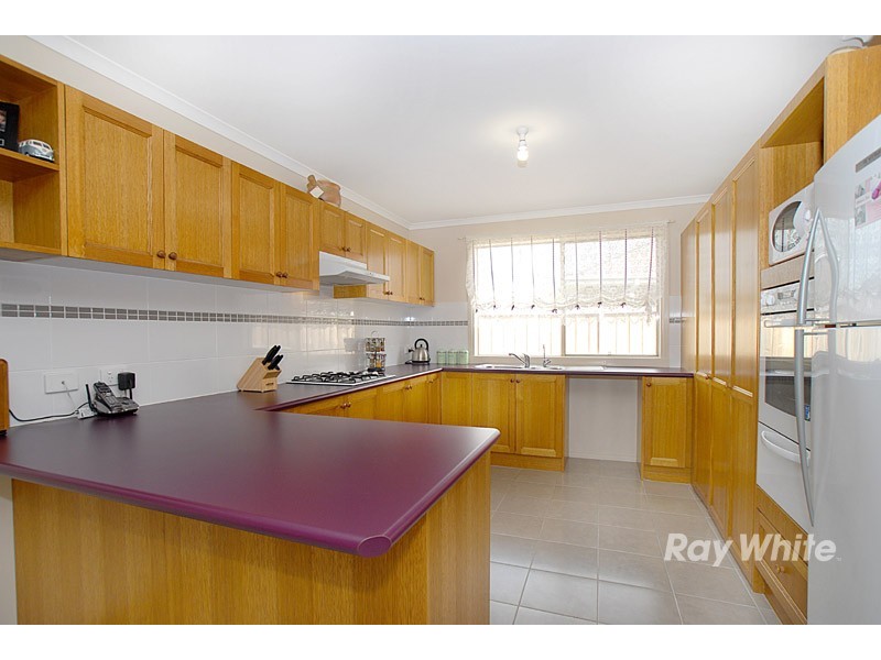 6 Osprey Court, Pakenham VIC 3810