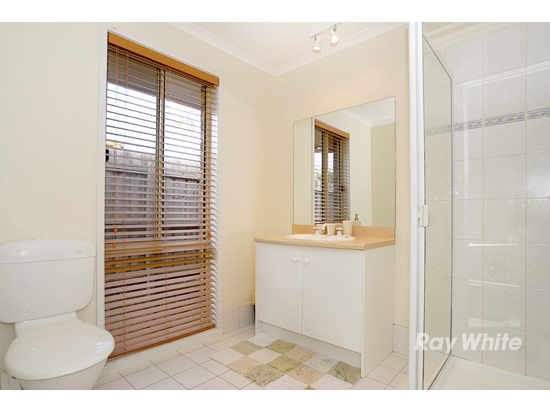 19 Charles Conder Place, Berwick VIC 3806