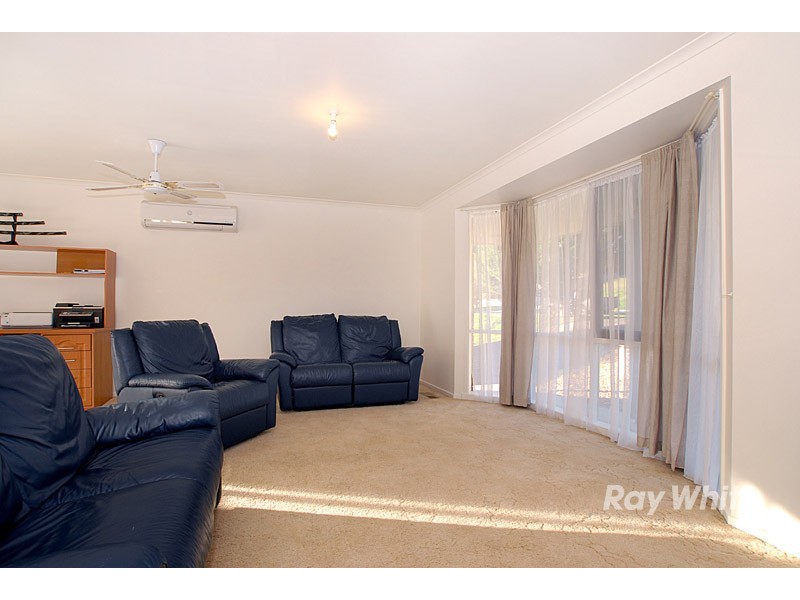 62 Strathavan Drive, Berwick VIC 3806