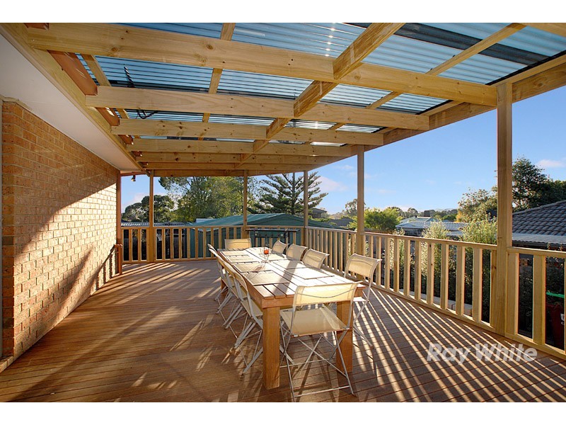 62 Strathavan Drive, Berwick VIC 3806