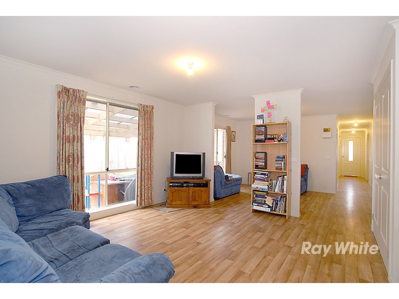 4 Red Gum Circuit, Pakenham VIC 3810