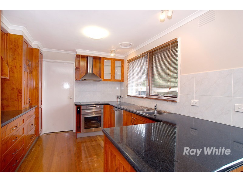 110 Sweeney Drive, Narre Warren VIC 3805