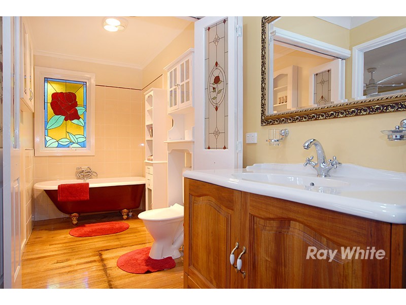 110 Sweeney Drive, Narre Warren VIC 3805