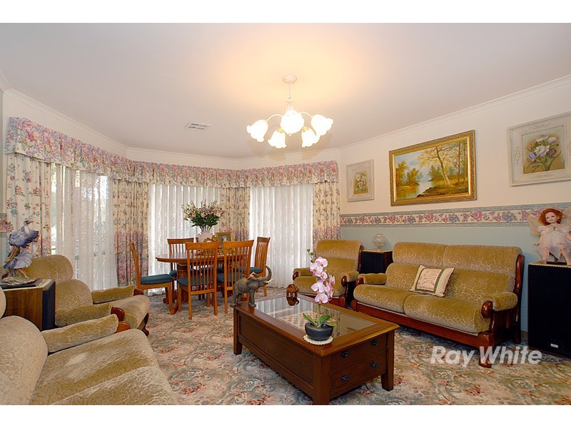 53 Coowarra Way, Berwick VIC 3806