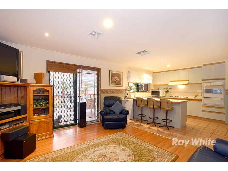 53 Coowarra Way, Berwick VIC 3806