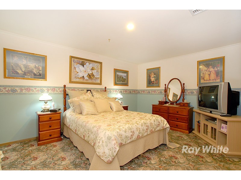 53 Coowarra Way, Berwick VIC 3806