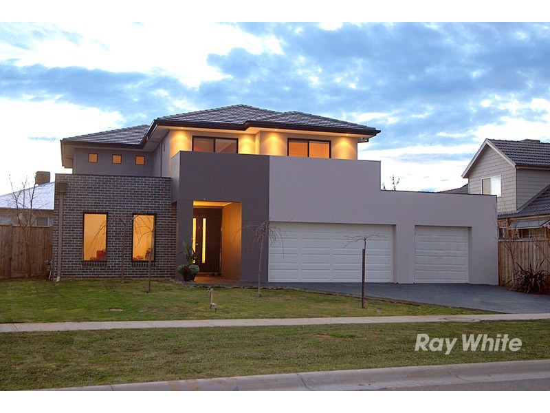 47 Bryn Mawr Boulevard, Berwick VIC 3806