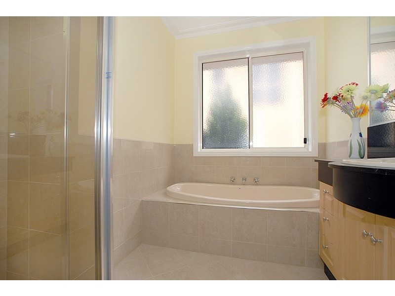 38 Coachwood Crescent, Narre Warren VIC 3805