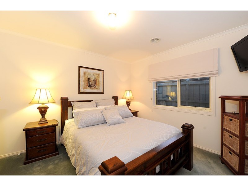 9 Bergamot Place, Berwick VIC 3806